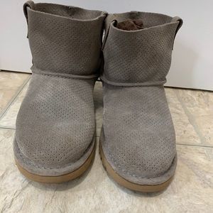 Worn once uggs